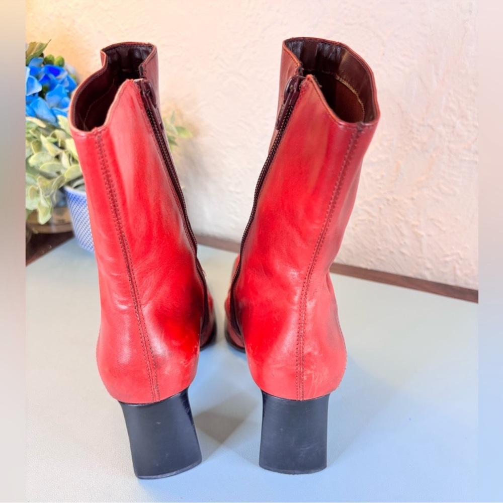Bakers Square Red Leather Boots Size 8 - Picture 4 of 11